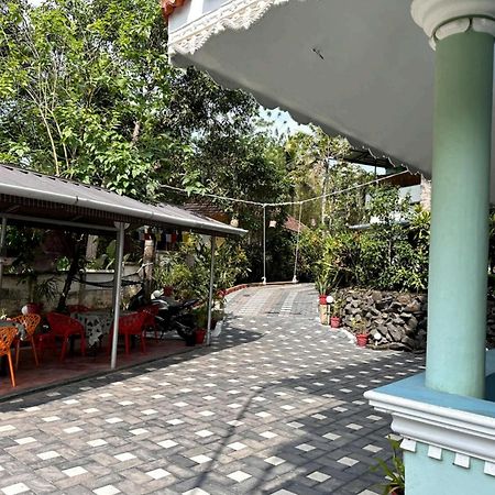 Standard Stay Varkala Exteriör bild