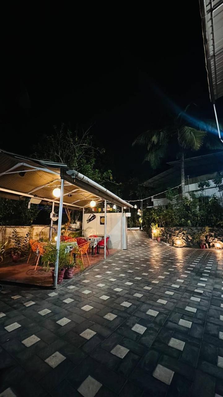 Standard Stay Varkala Exteriör bild